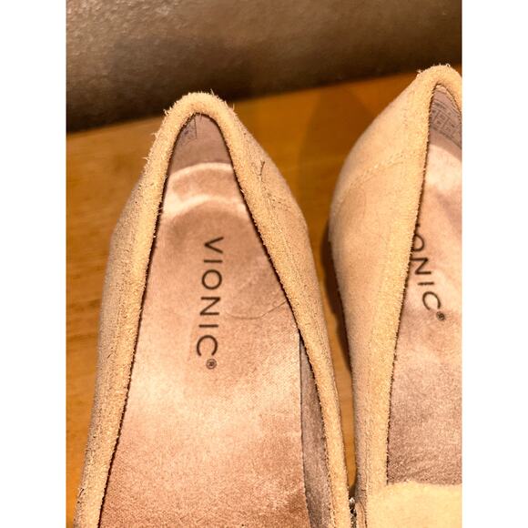 Vionic Cheryl II Preppy Academia Comfort Studios Beige Suede Penny Loafers - Picture 6 of 7
